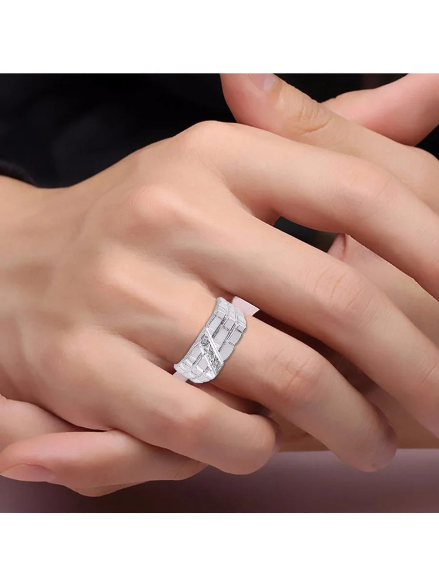 Sterling Silver Ring with Genuine Diamonds Q1873