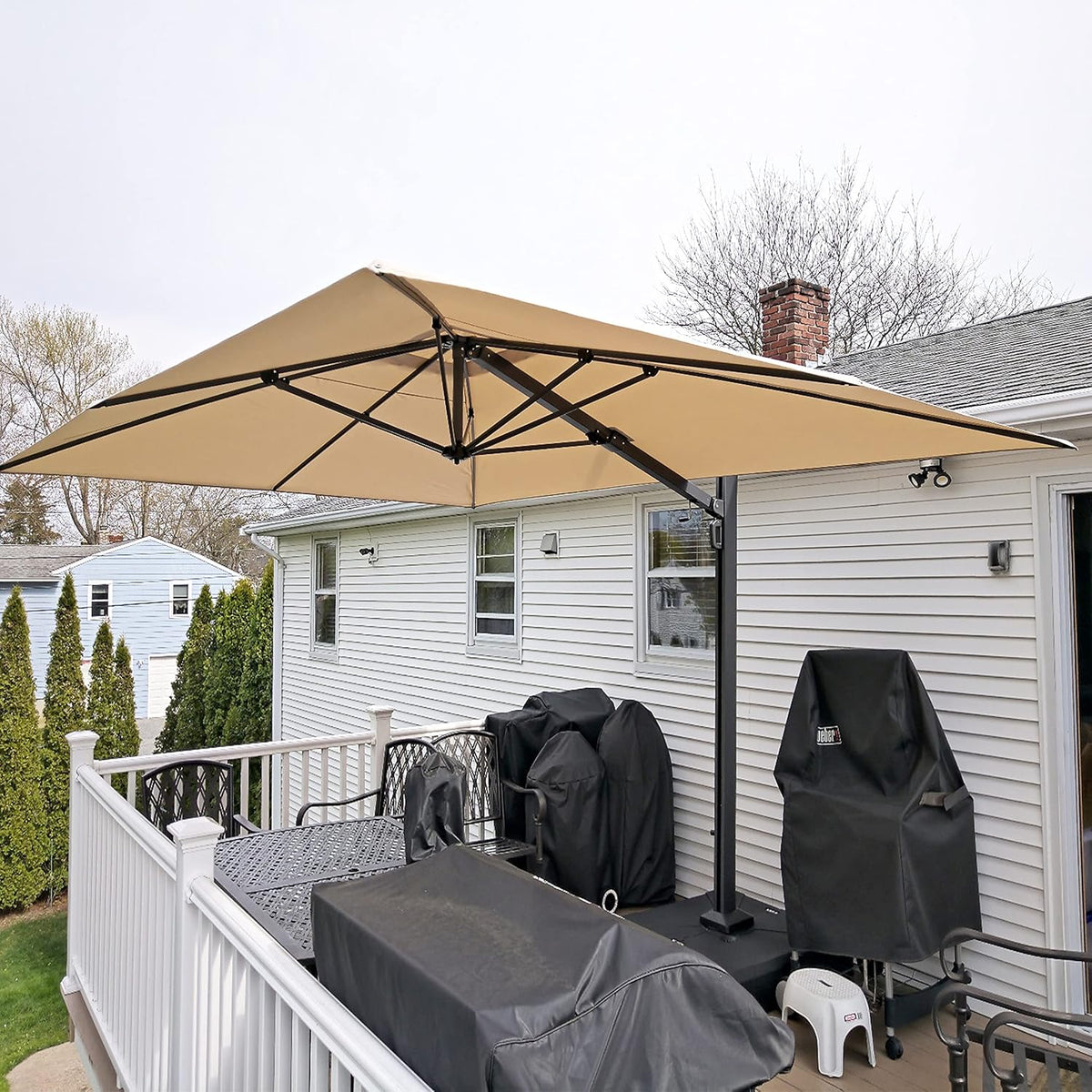 10 FT Square Aluminum Cantilever Patio Umbrella with 360-degree Rotation T311603