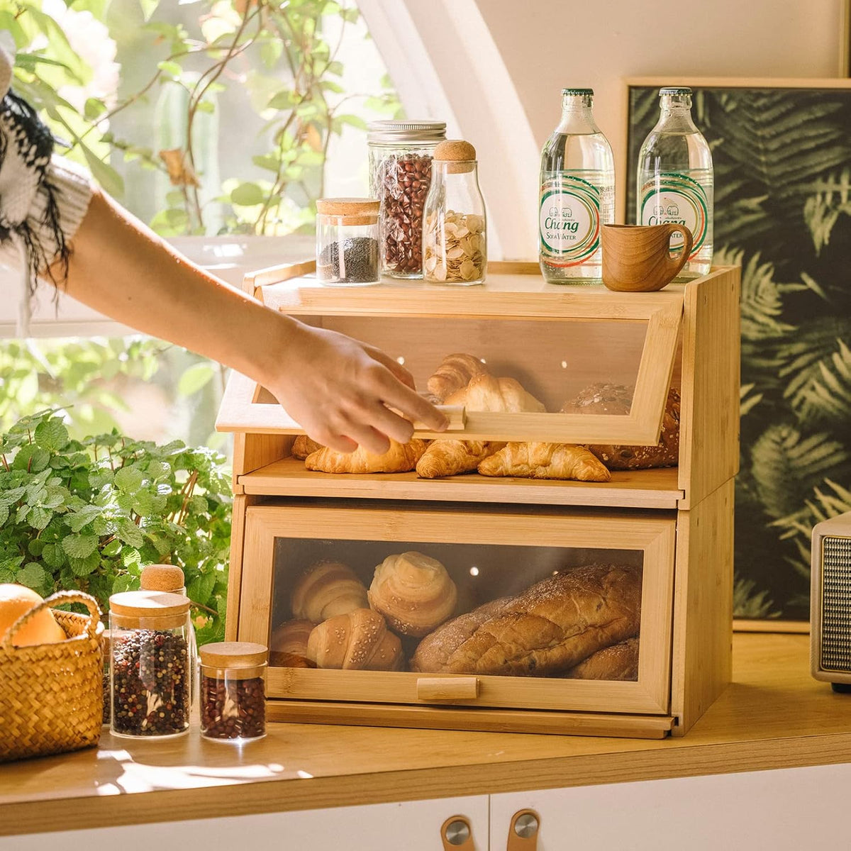 Bamboo Bread Box with Cutting Board H902