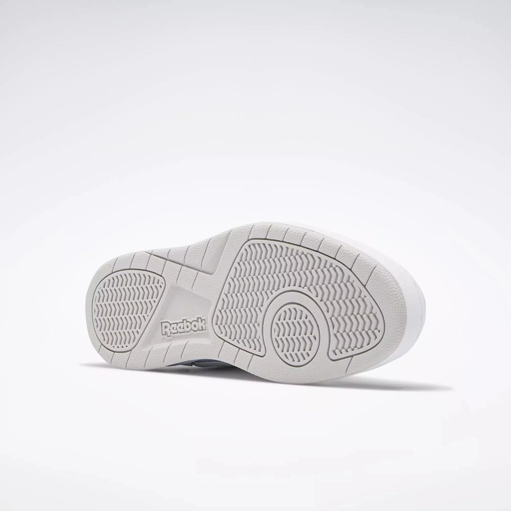 White Solid Grey Sneakers U284126