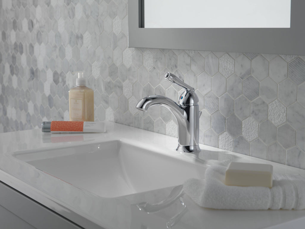 Chrome Single Handle Bathroom Faucet V519