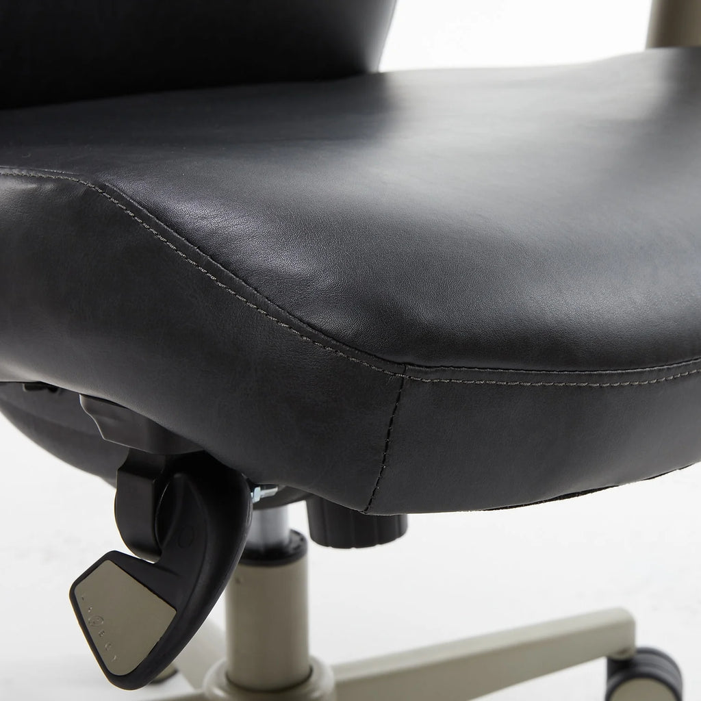 Black Faux Leather Ergonomic Swivel Executive Chair A6022