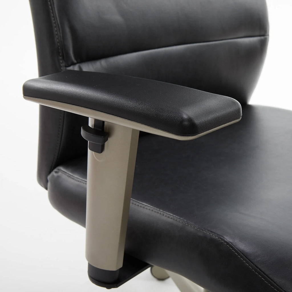 Black Faux Leather Ergonomic Swivel Executive Chair A6022