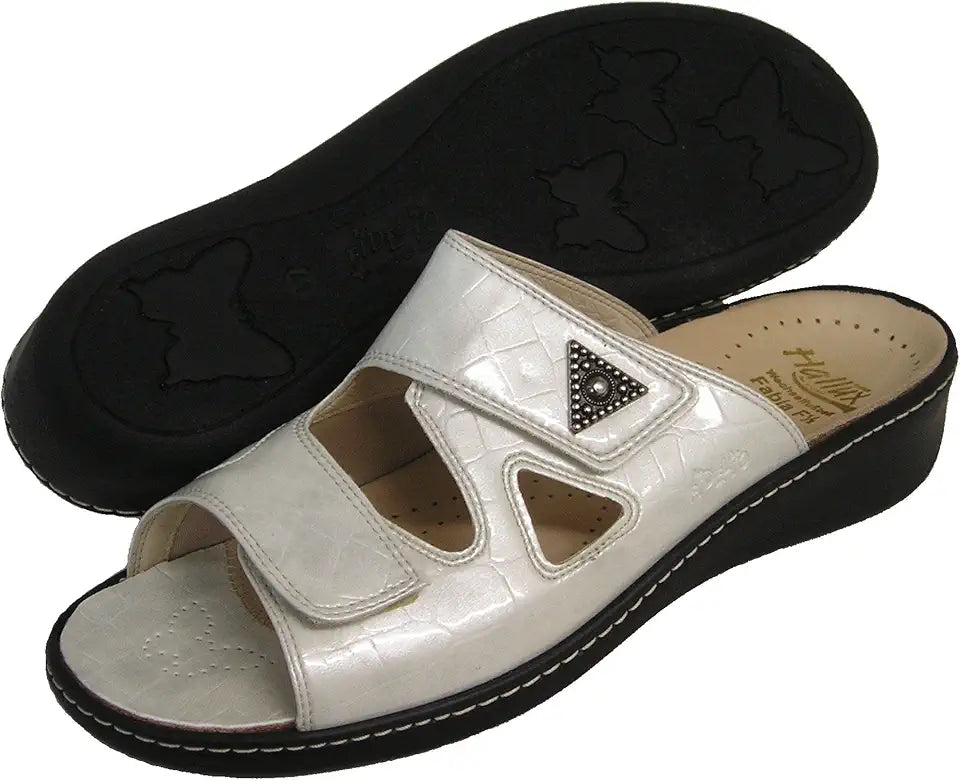 Slide Sandal H782684